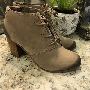 Tom Lace Up Booties